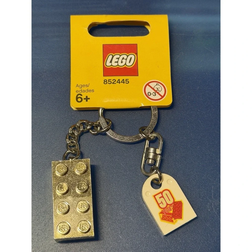 NEW Lego 50 years Anniversary Gold Brick Keychain - ‎ 2008 (852445)